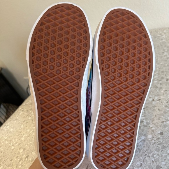 NWOT Vans Unisex M-5 W-6.5 colorful Tie-Dye Slip-On Sneakers - Picture 5 of 7